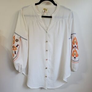 Fig & Flower Embroidered Boho Button Up Blouse Size Medium